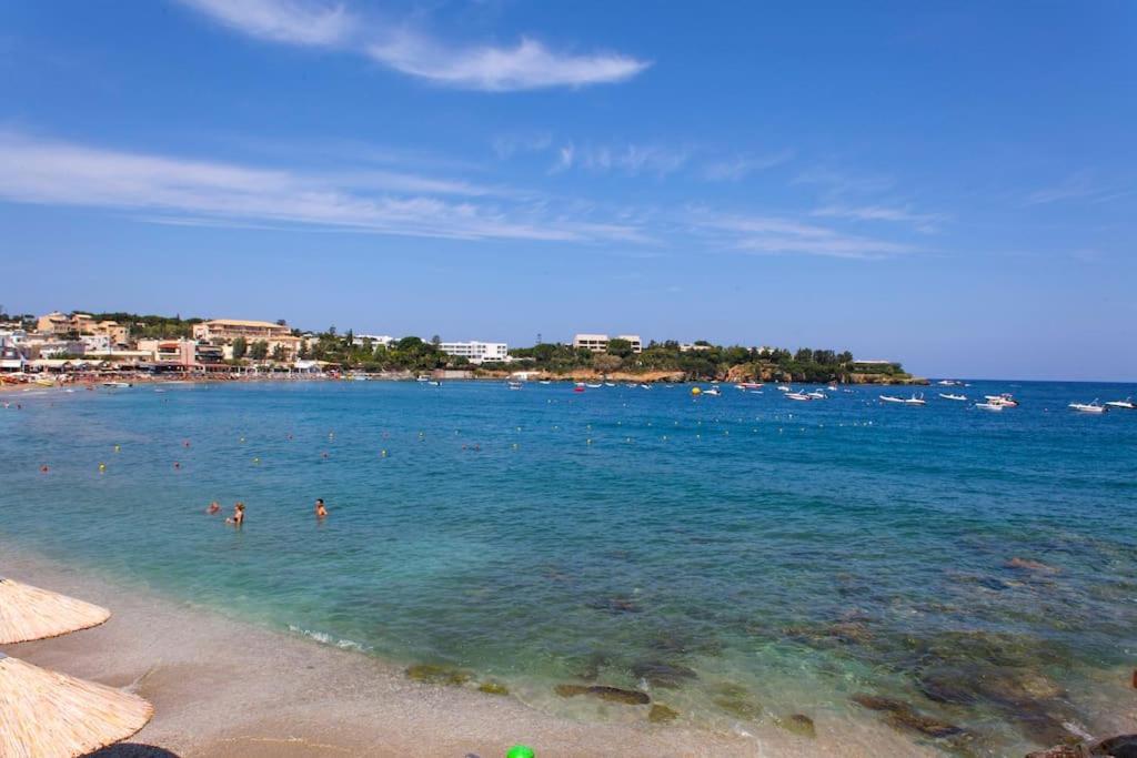 Lenico Beachfront Suites Agia Pelagia Eksteriør billede