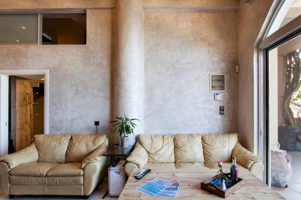 Lenico Beachfront Suites Agia Pelagia Eksteriør billede
